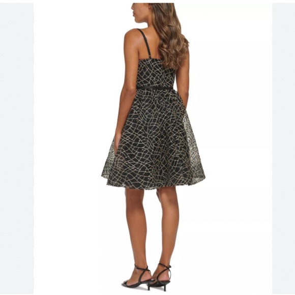 Calvin Klein Mesh Embroidered Spider Web V-Neck Whimsygoth Cocktail Party Dress - Picture 2 of 6